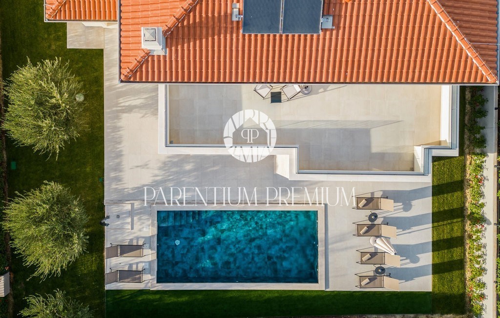 Bellissima Villa con piscina a 1 km dal mare