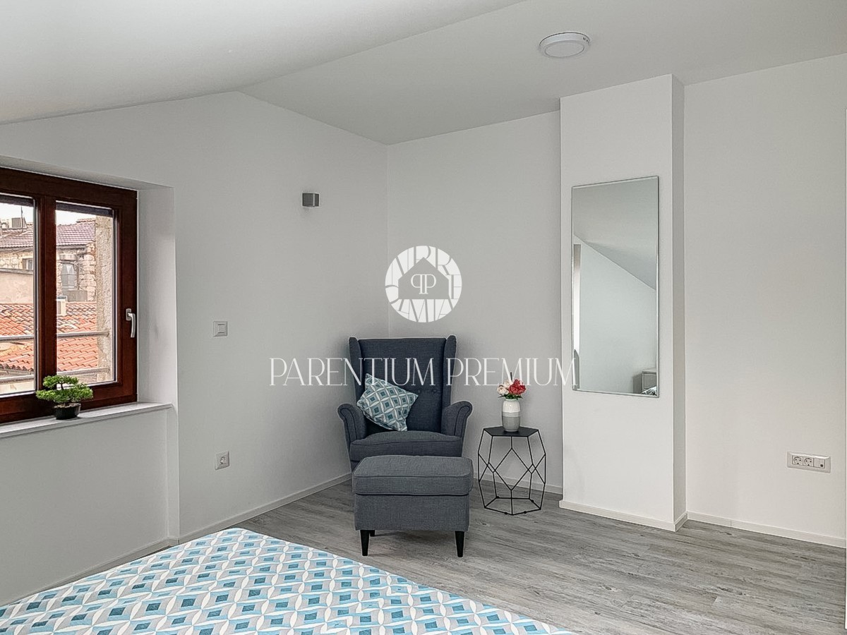 Poreč centro - Appartamento al 2° piano, a 30m dal mare