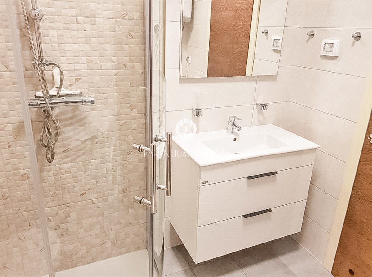 Appartamento esclusivo con piscina nei dintorni di Parenzo