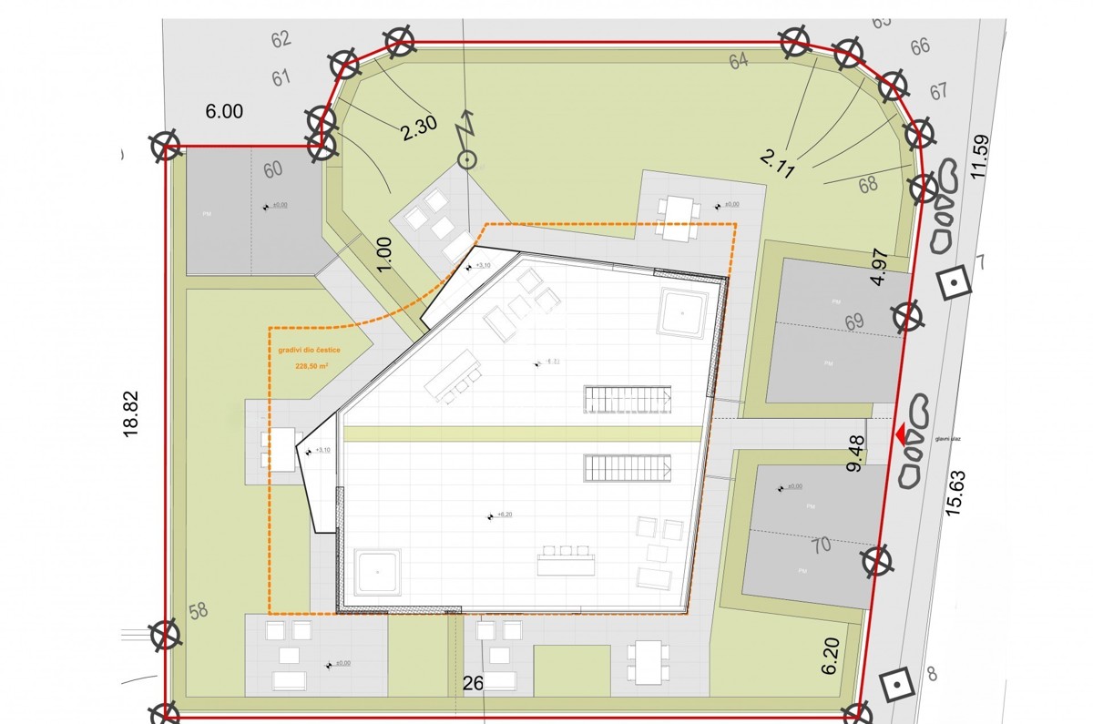 Appartamento spazioso al primo piano con terrazza privata sul tetto