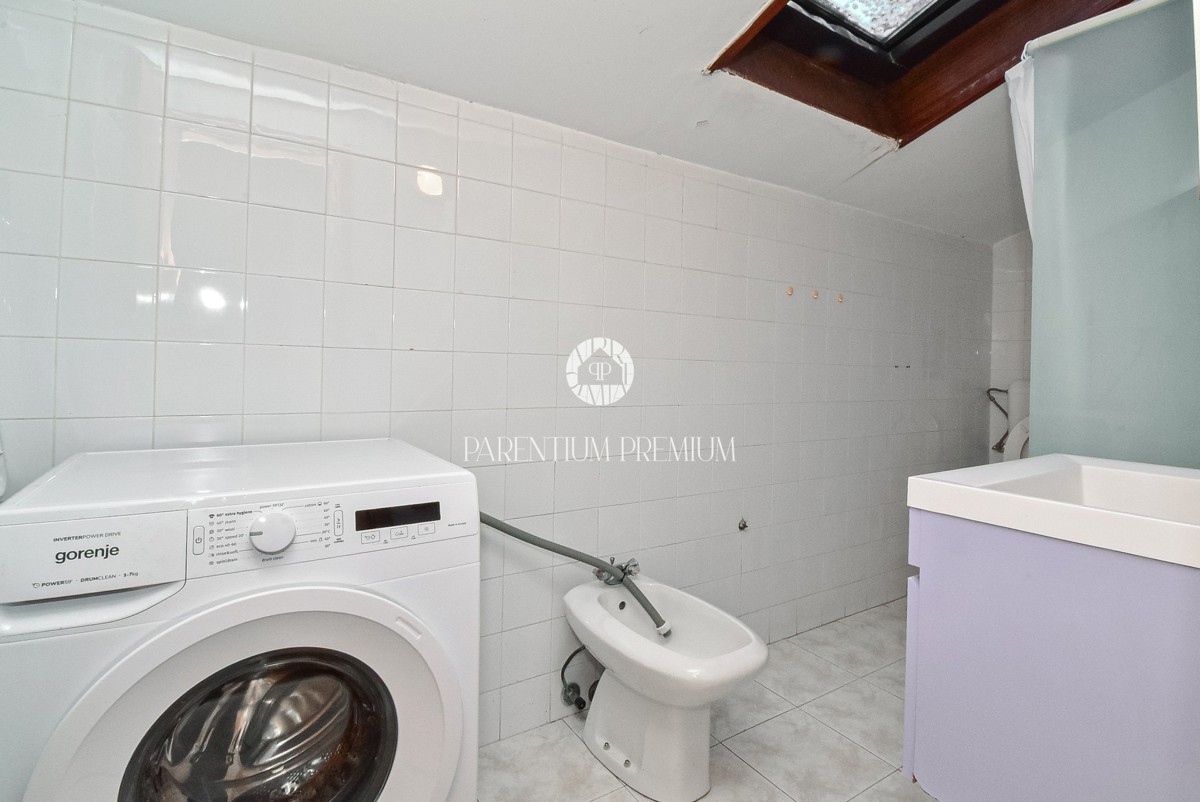 Funtana – Appartamento spazioso al secondo piano con tre camere da letto