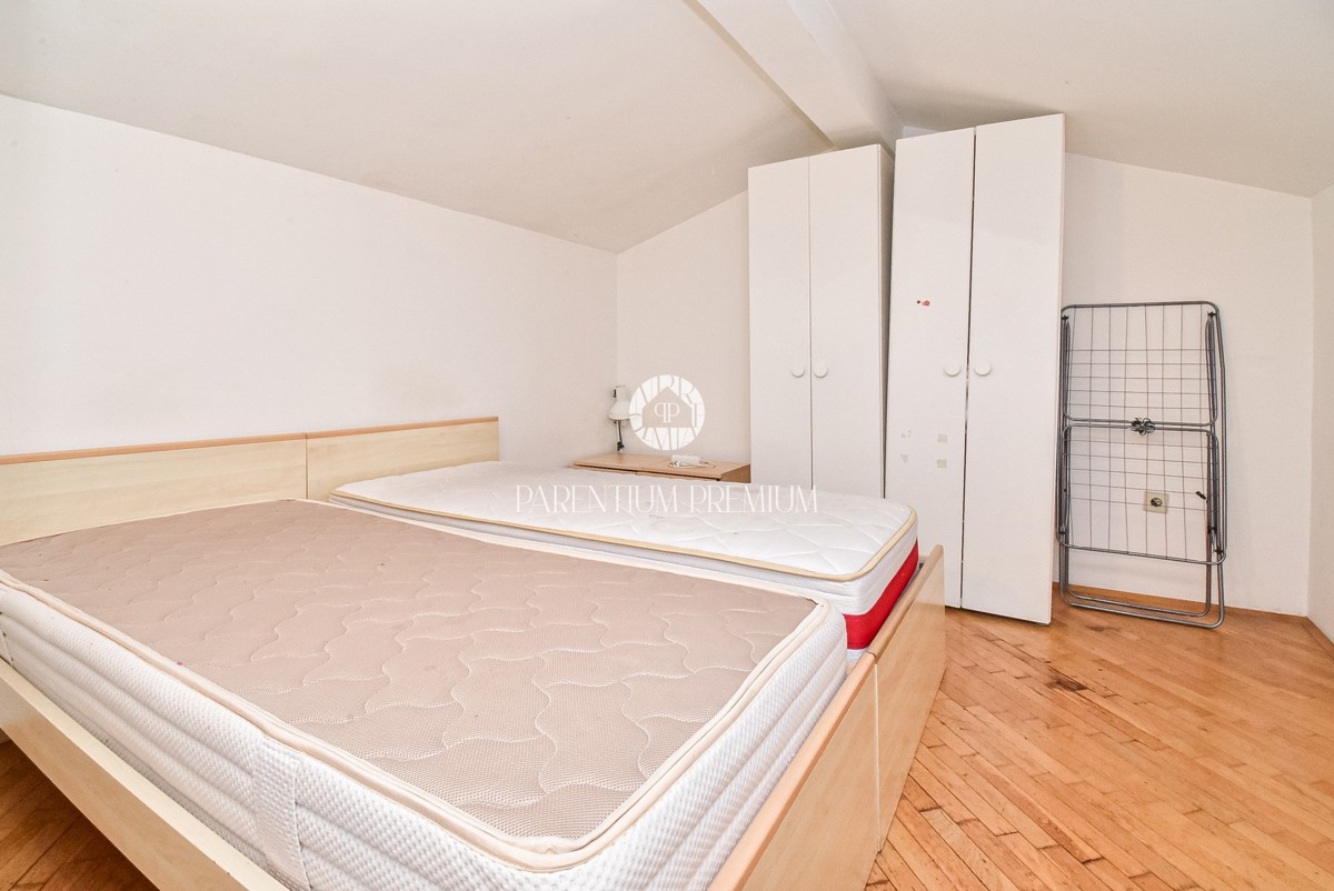 Funtana – Appartamento spazioso al secondo piano con tre camere da letto