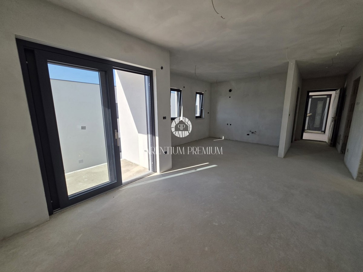 Esclusivo appartamento al primo piano, a 1500m dal mare