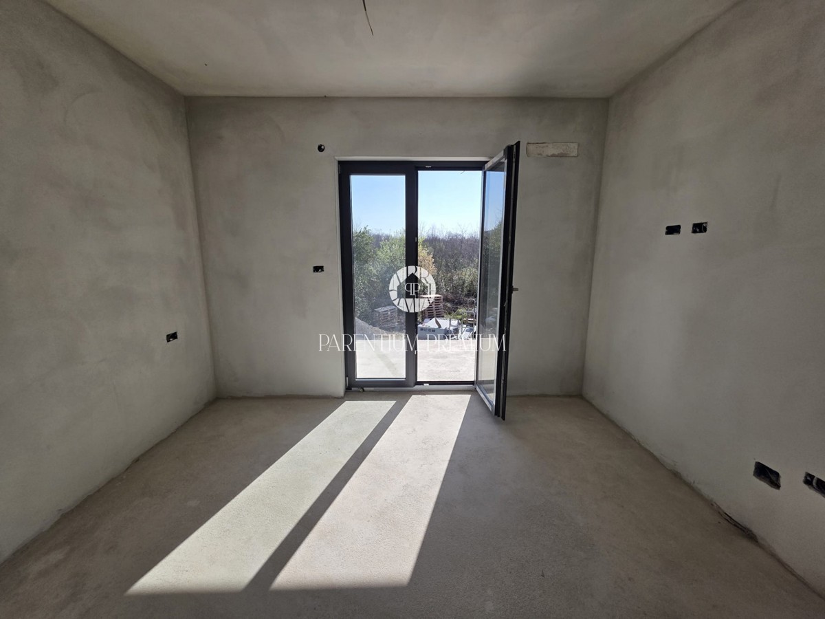 Esclusivo appartamento al primo piano, a 1500m dal mare