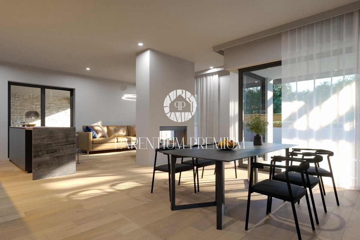 Moderna casa bifamiliare con piscina