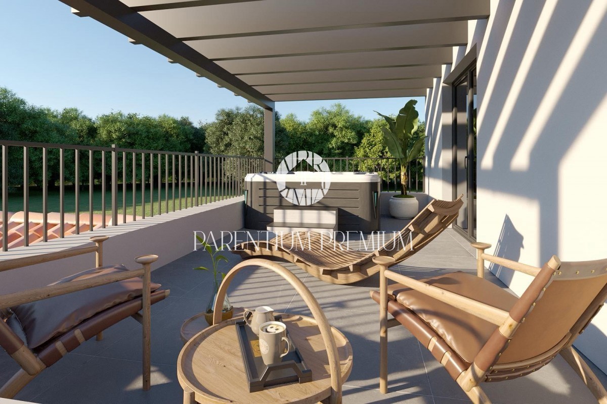 Moderna casa bifamiliare con piscina