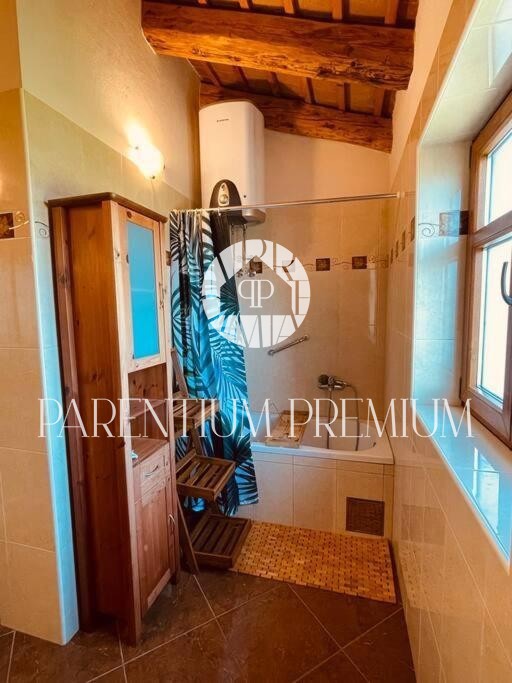 Opportunità!!! Casa in pietra con piscina e ampio giardino