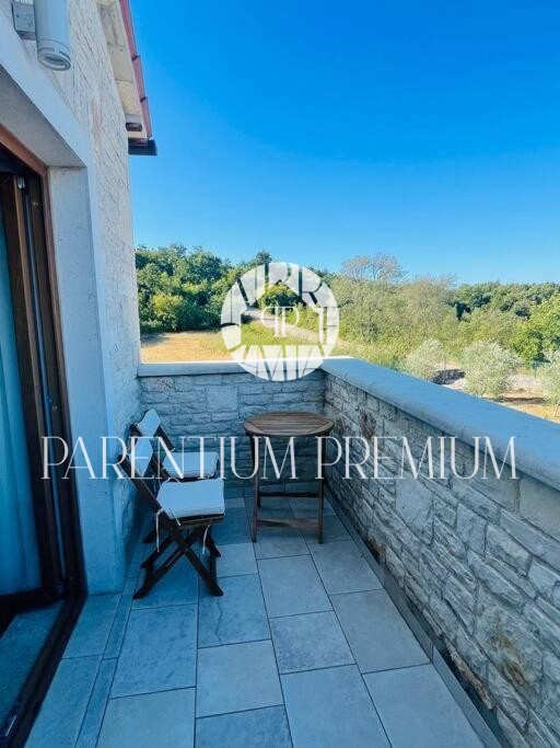 Opportunità!!! Casa in pietra con piscina e ampio giardino