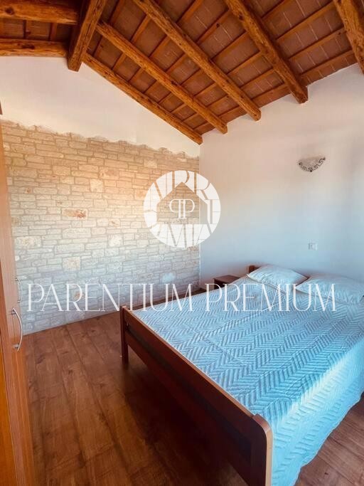 Opportunità!!! Casa in pietra con piscina e ampio giardino