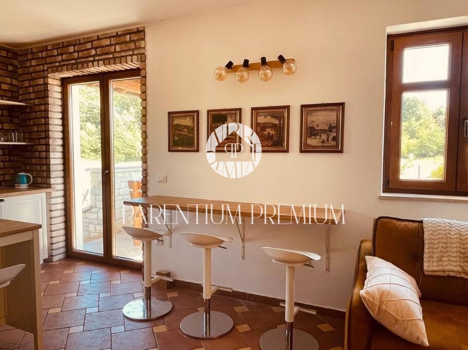 Opportunità!!! Casa in pietra con piscina e ampio giardino