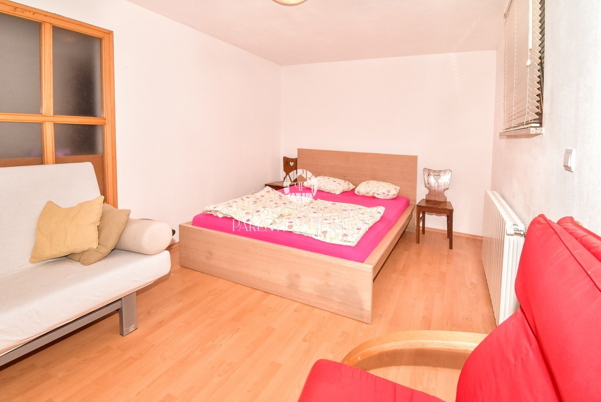 Casa indipendente con due appartamenti