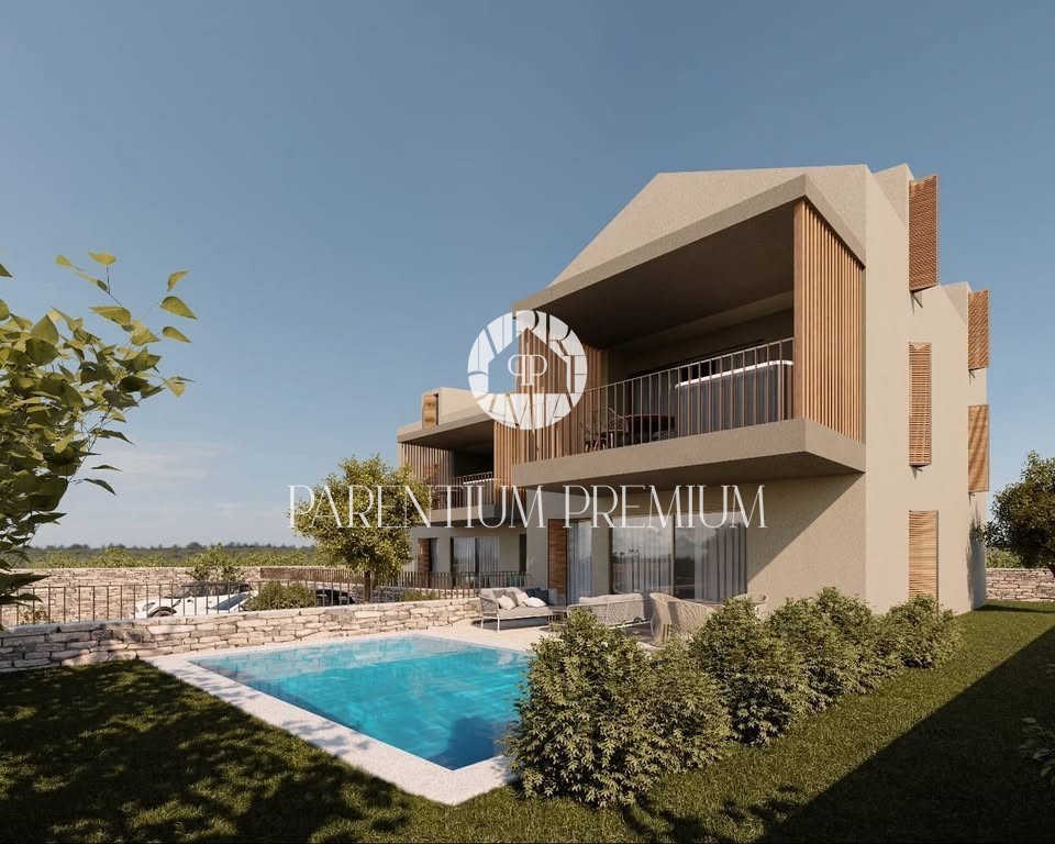 Opportunità di investimento – Terreno per 2 edifici residenziali con un totale di 8 appartamenti