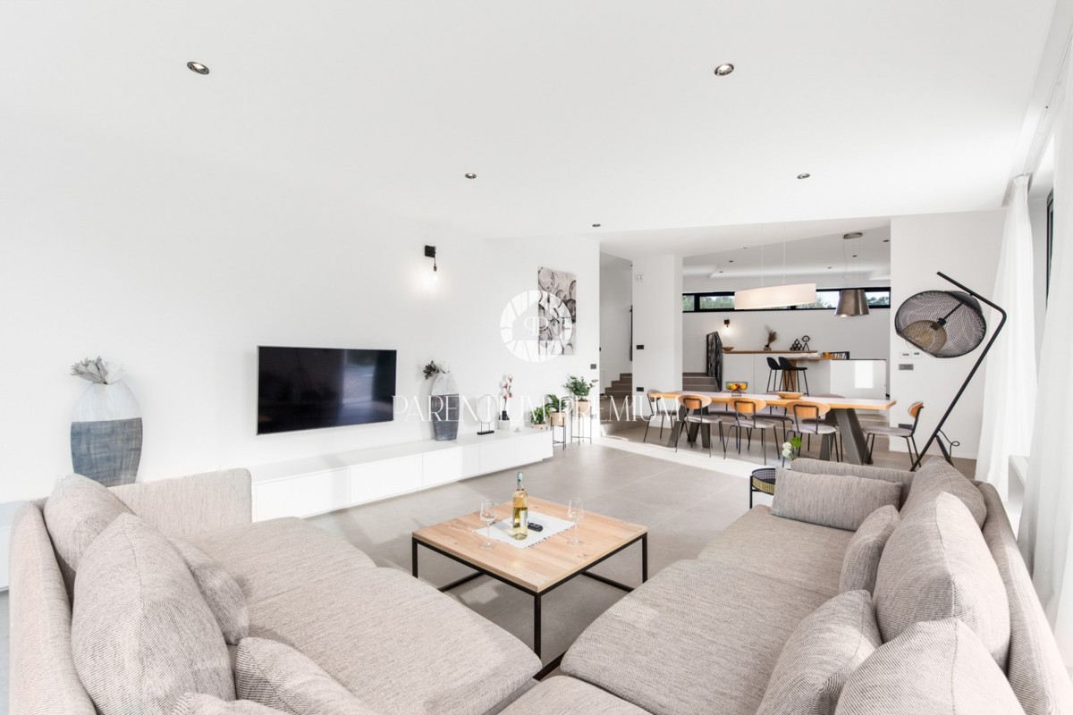 Villa di lusso esclusiva con piscina e comfort di alto livello