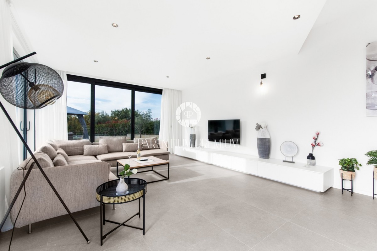 Villa di lusso esclusiva con piscina e comfort di alto livello