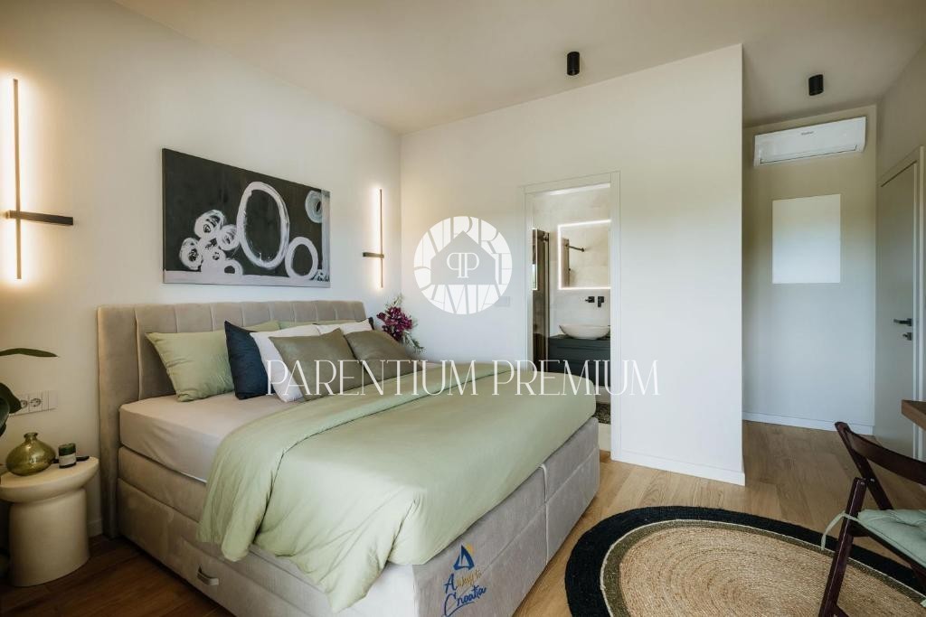 Villa moderna di qualità con piscina riscaldata a 800 metri dal mare