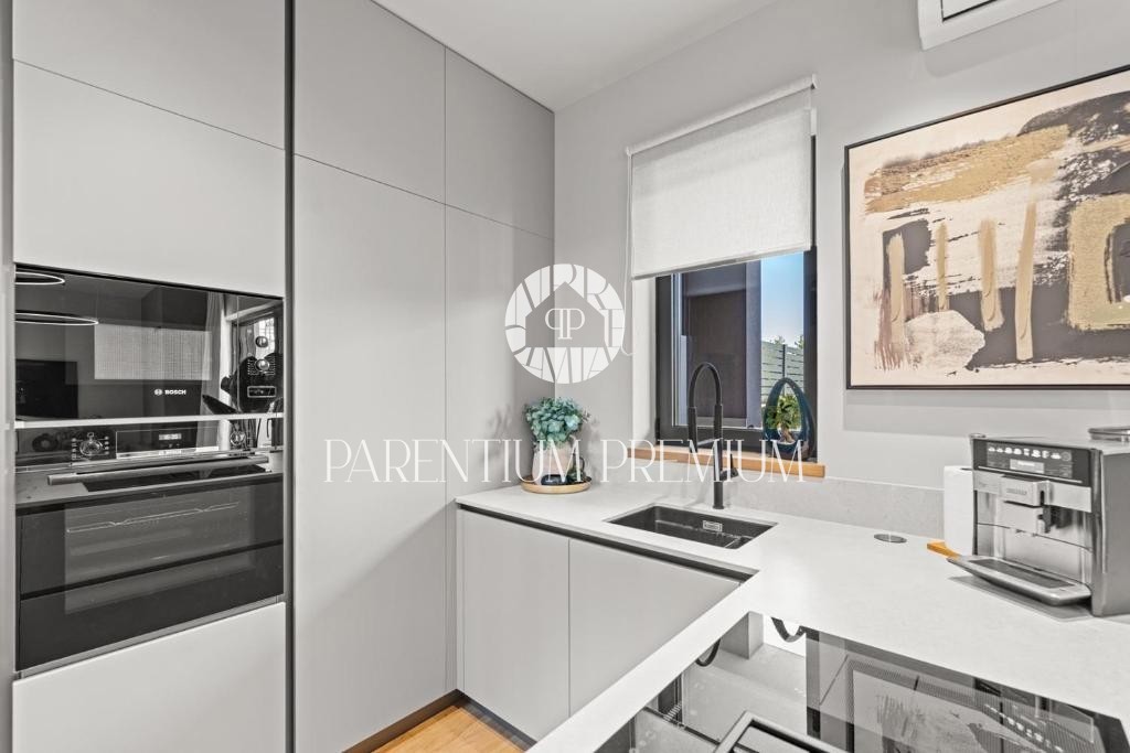 Villa moderna di qualità con piscina riscaldata a 800 metri dal mare