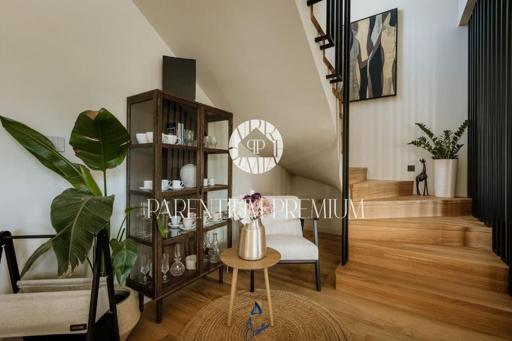 Villa moderna di qualità con piscina riscaldata a 800 metri dal mare