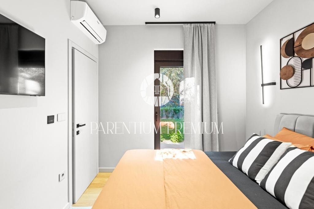 Villa moderna di qualità con piscina riscaldata a 800 metri dal mare