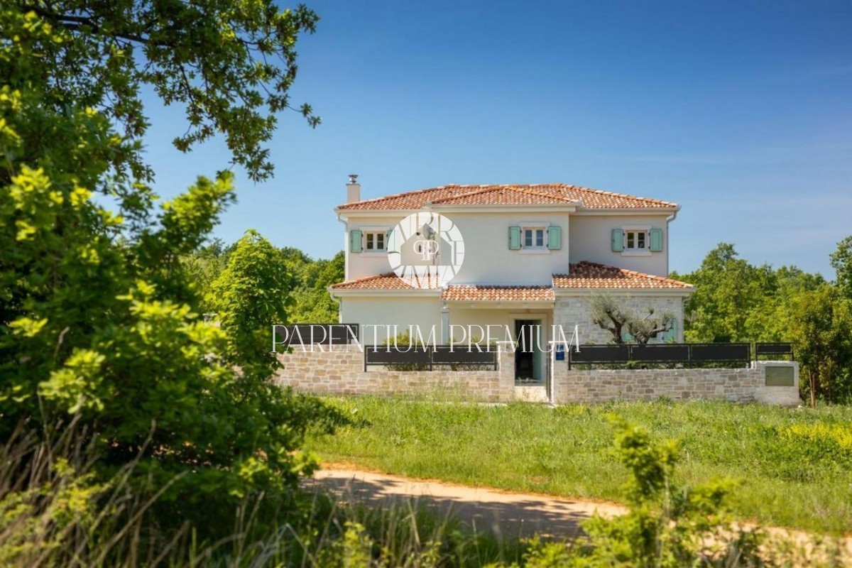 Una bellissima villa in un ambiente tranquillo