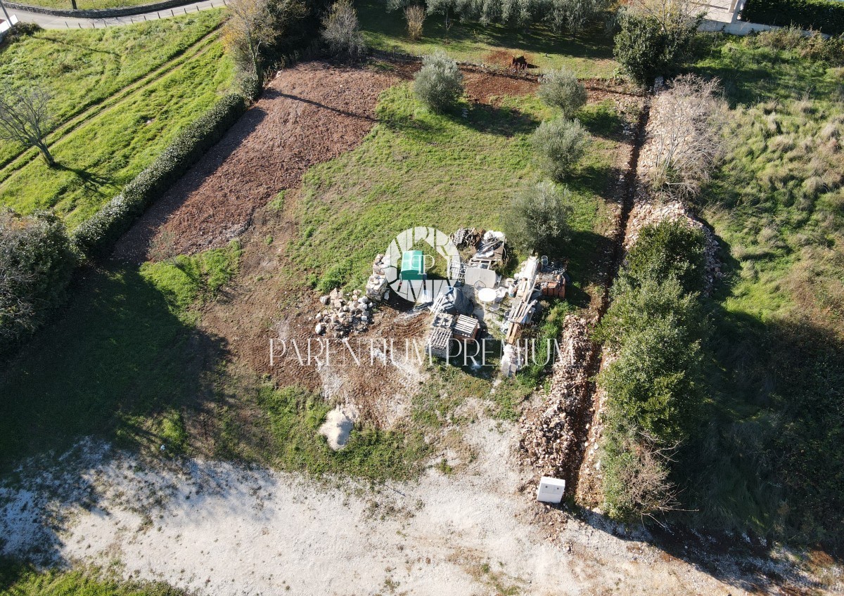 Kaštelir - Terreno edificabile con vista mare e progetto concettuale