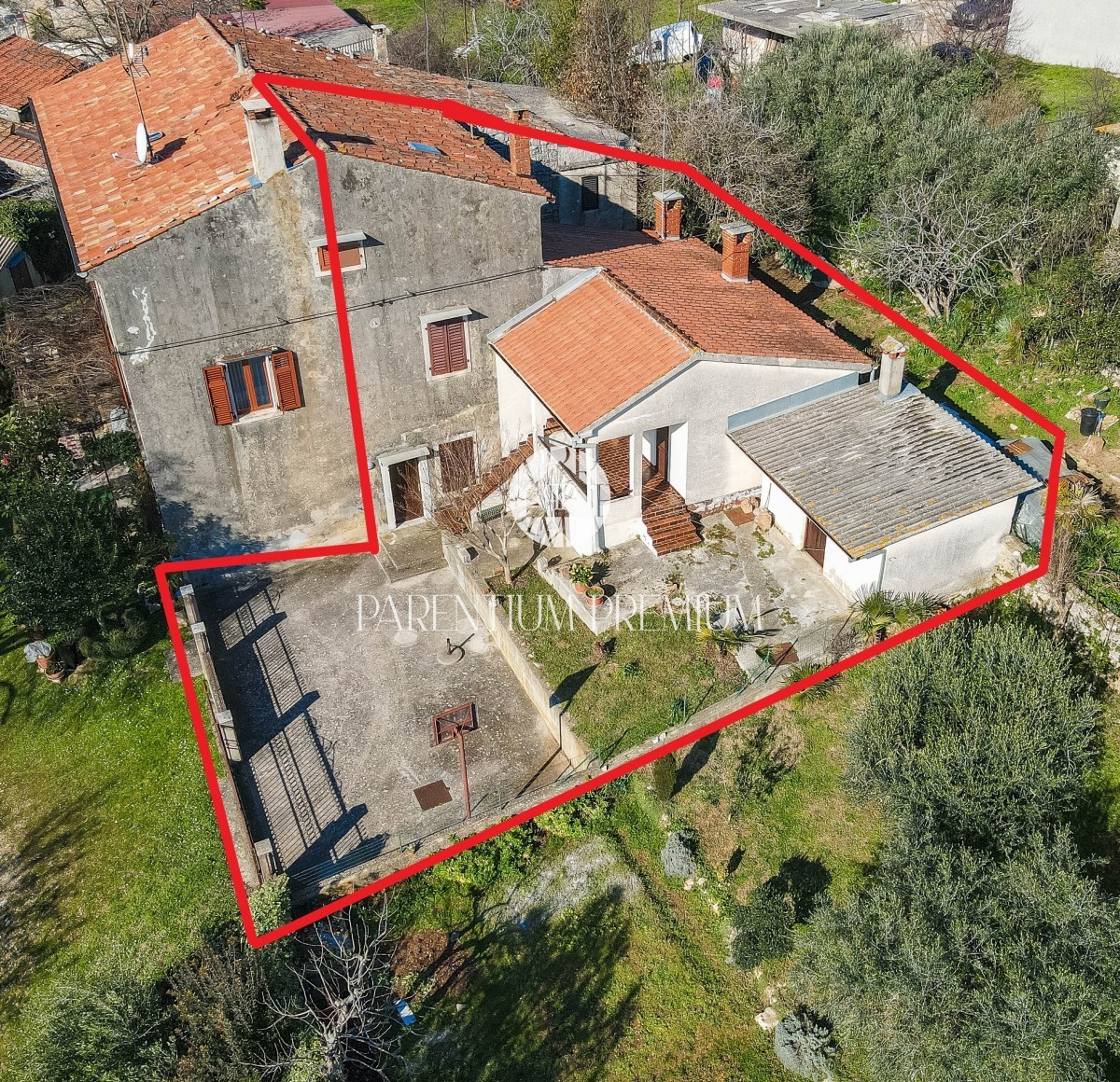 Casa a schiera con due unità abitative