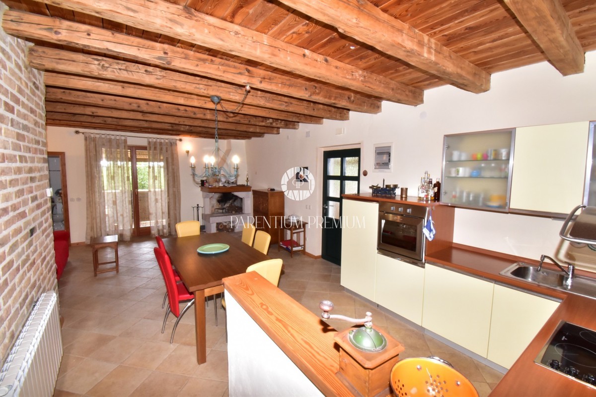 Occasione, casa istriana vicino al mare