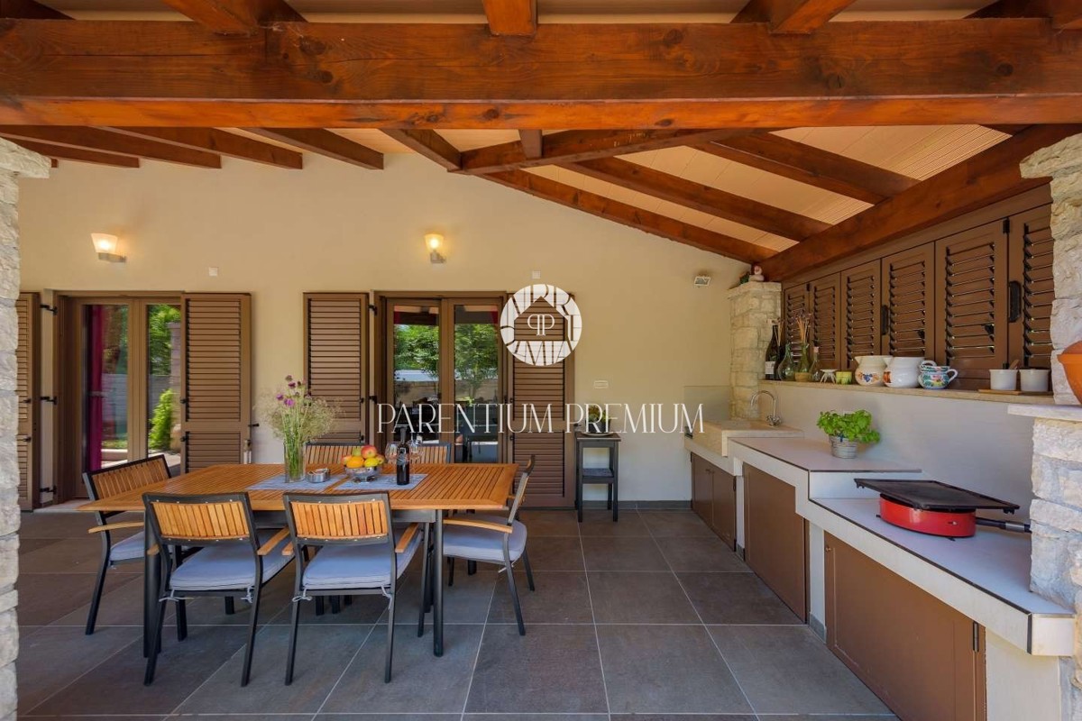 Bella casa indipendente in un tranquillo villaggio a 5 km dal centro