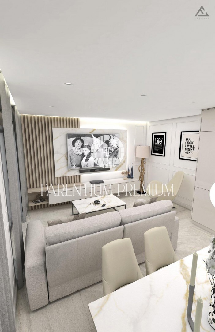 Appartamento esclusivo in centro – 2° piano, ascensore e posto auto in garage