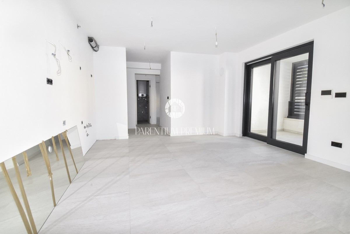 Appartamento esclusivo in centro – 2° piano, ascensore e posto auto in garage