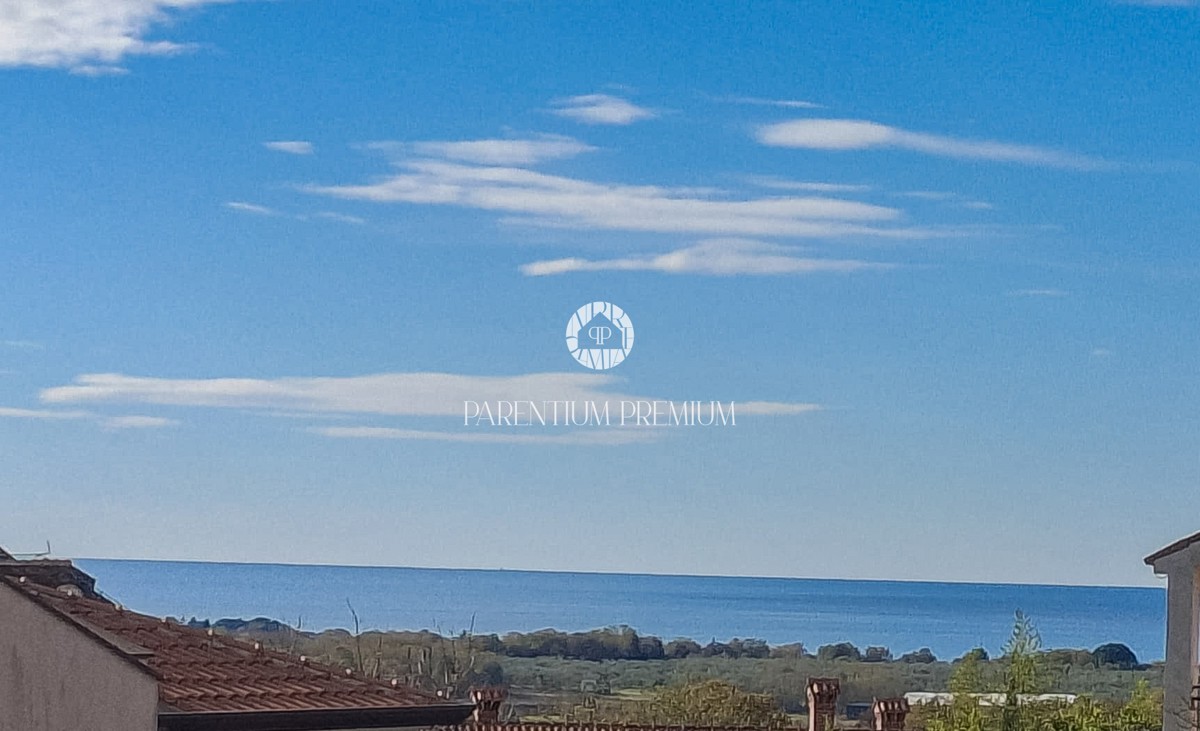 Casa con due appartamenti e un bel curato cortile