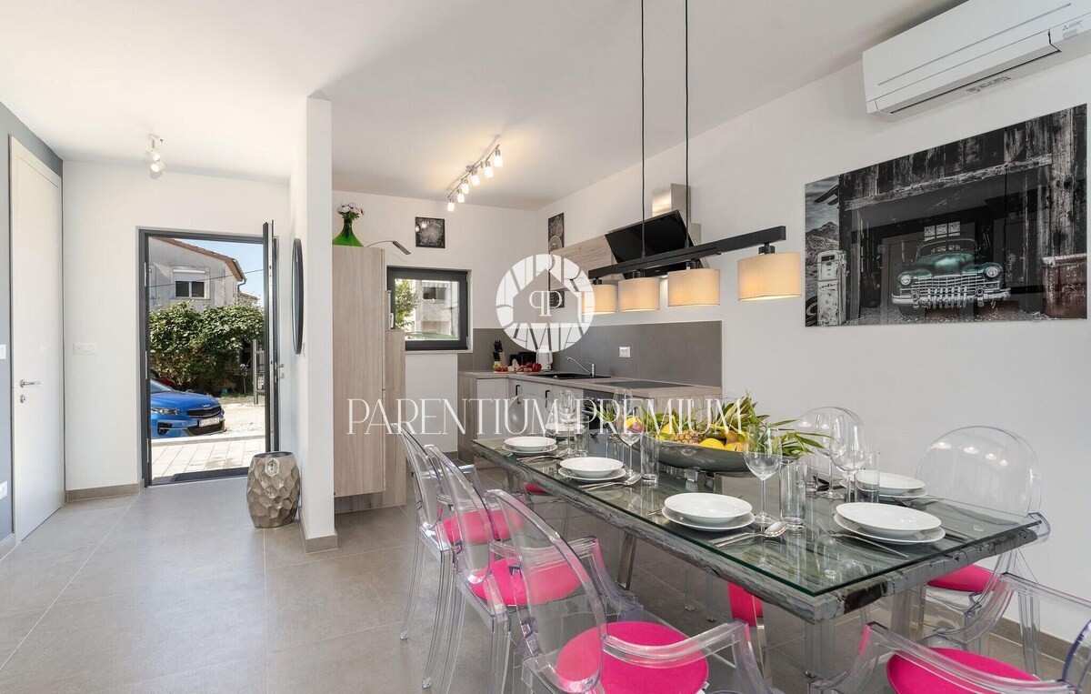 Attraente casa a schiera, a 500 m dal mare