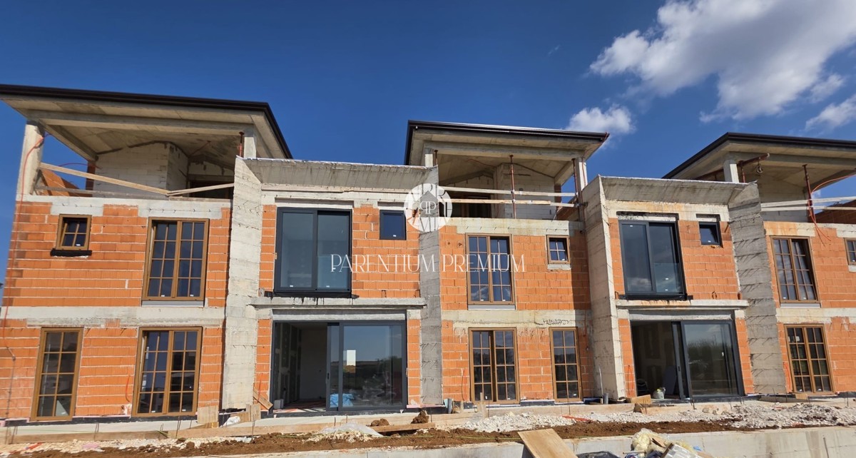 Casa mediterana a schiera a 2 km dal centro di Parenzo e dal mare