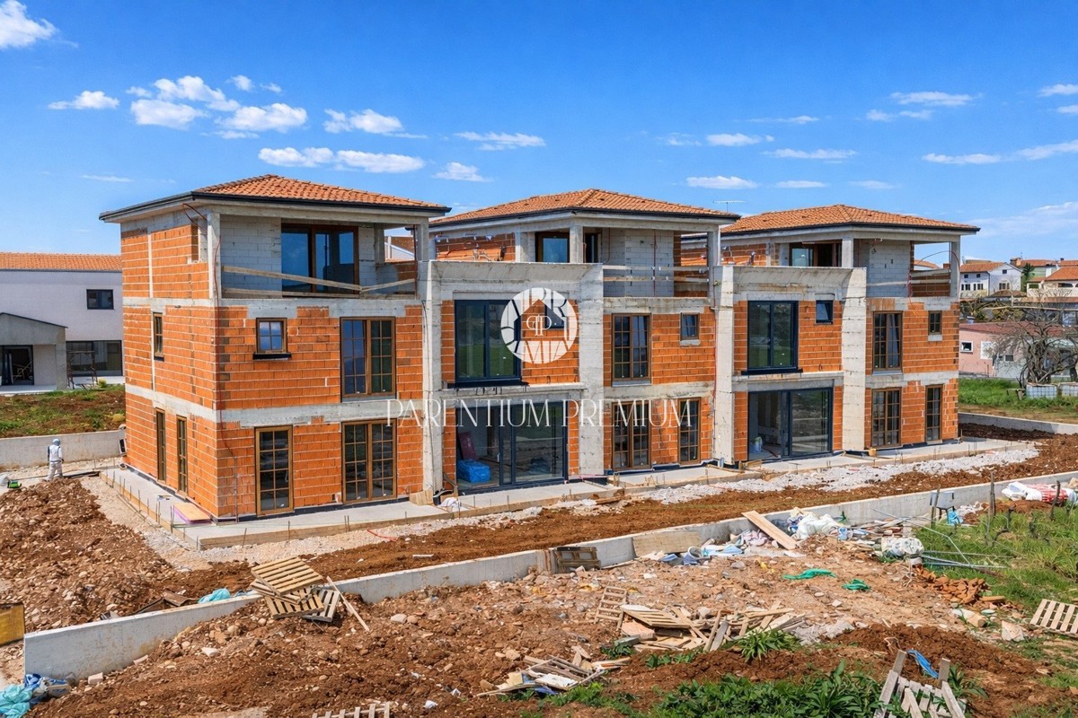 Casa mediterana a schiera a 2 km dal centro di Parenzo e dal mare