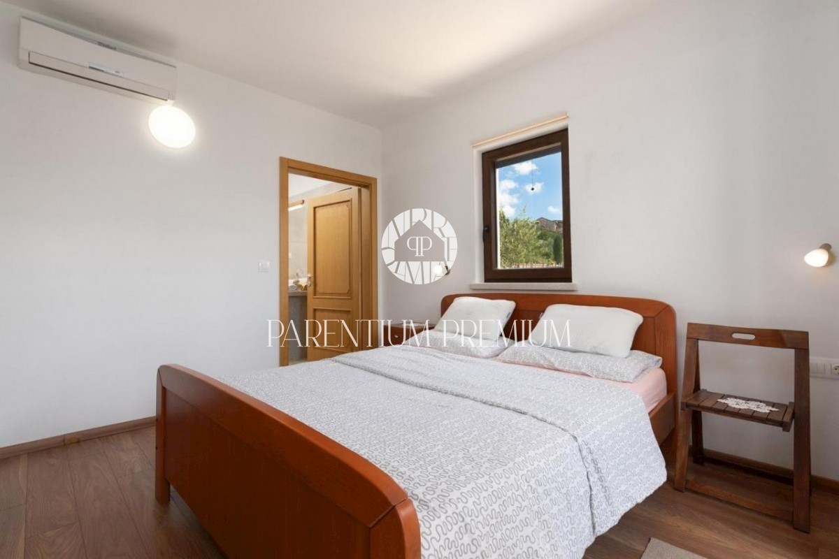 TOP Una villa con una bellissima vista sul mare e sulla campagna