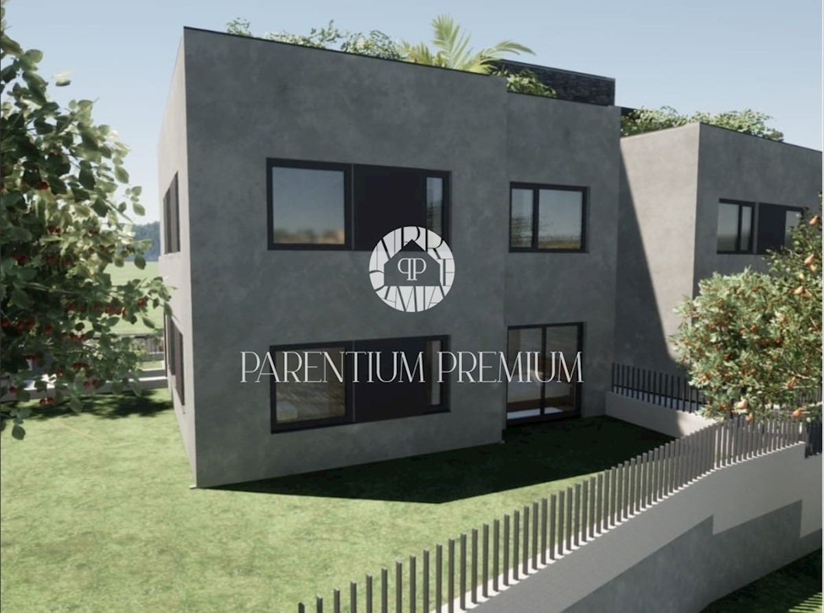 Appartamento di lusso con cortile in ottima posizione