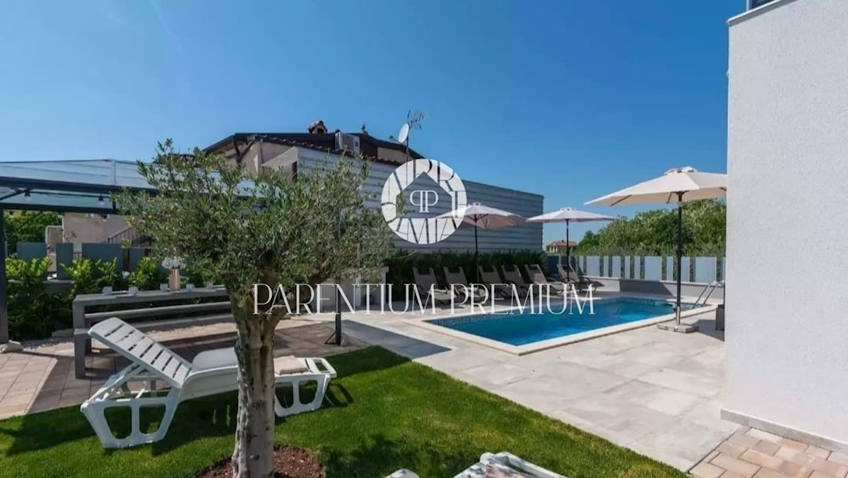 Casa con piscina e vista mare vicino a Parenzo