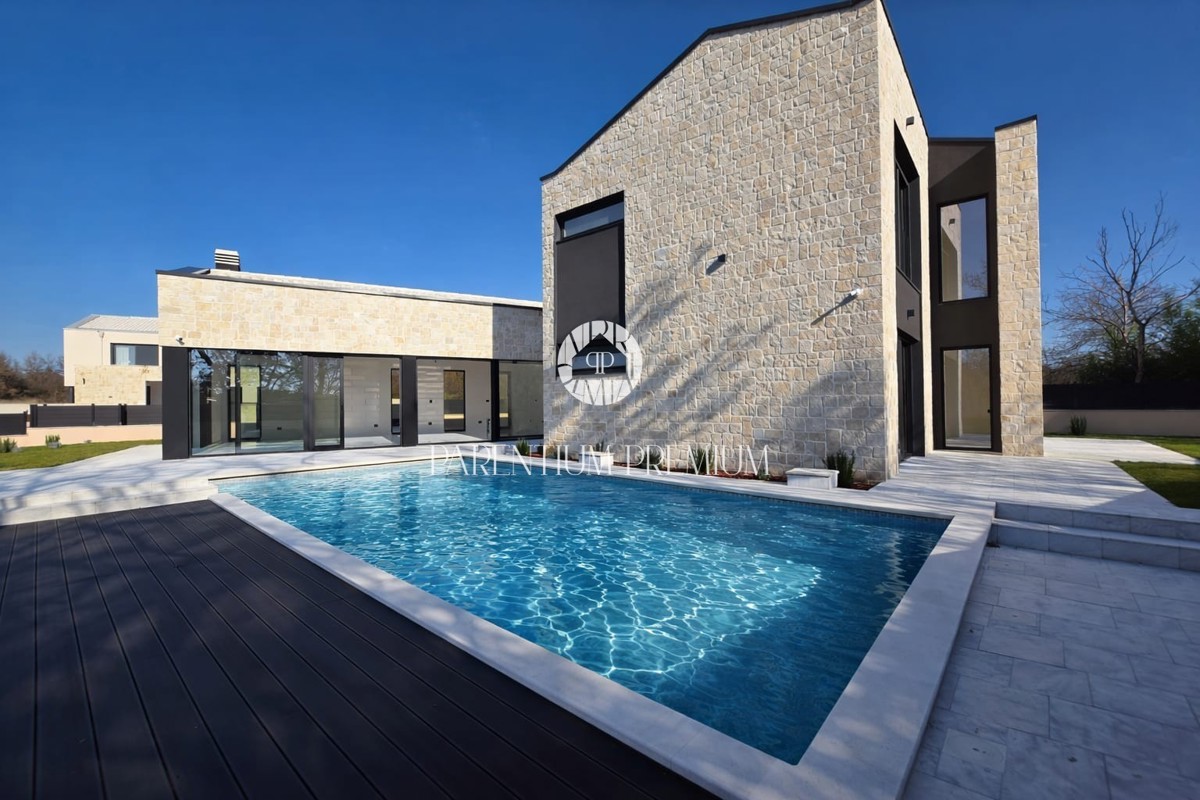 Villa di lusso vicino alla città