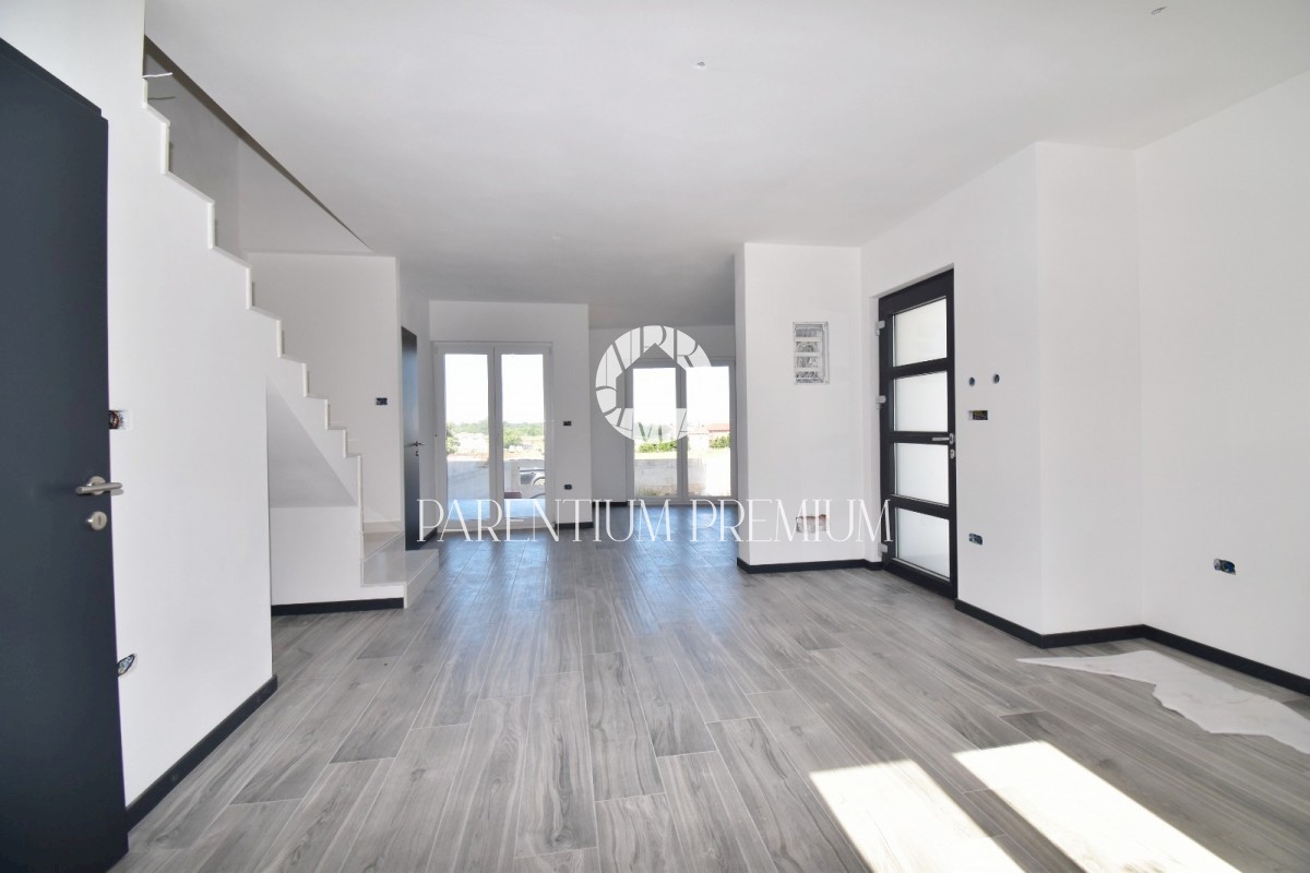 New Haus 3 km grom Poreč