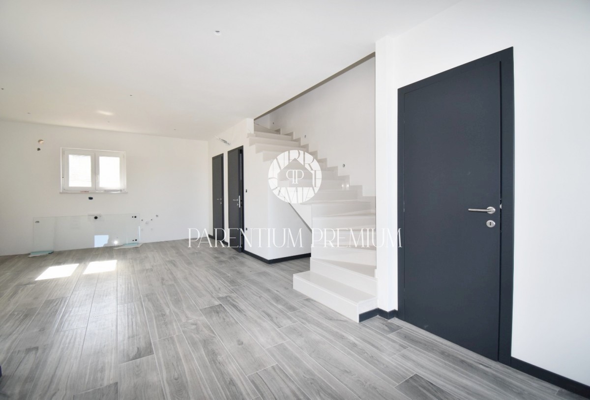 New Haus 3 km grom Poreč