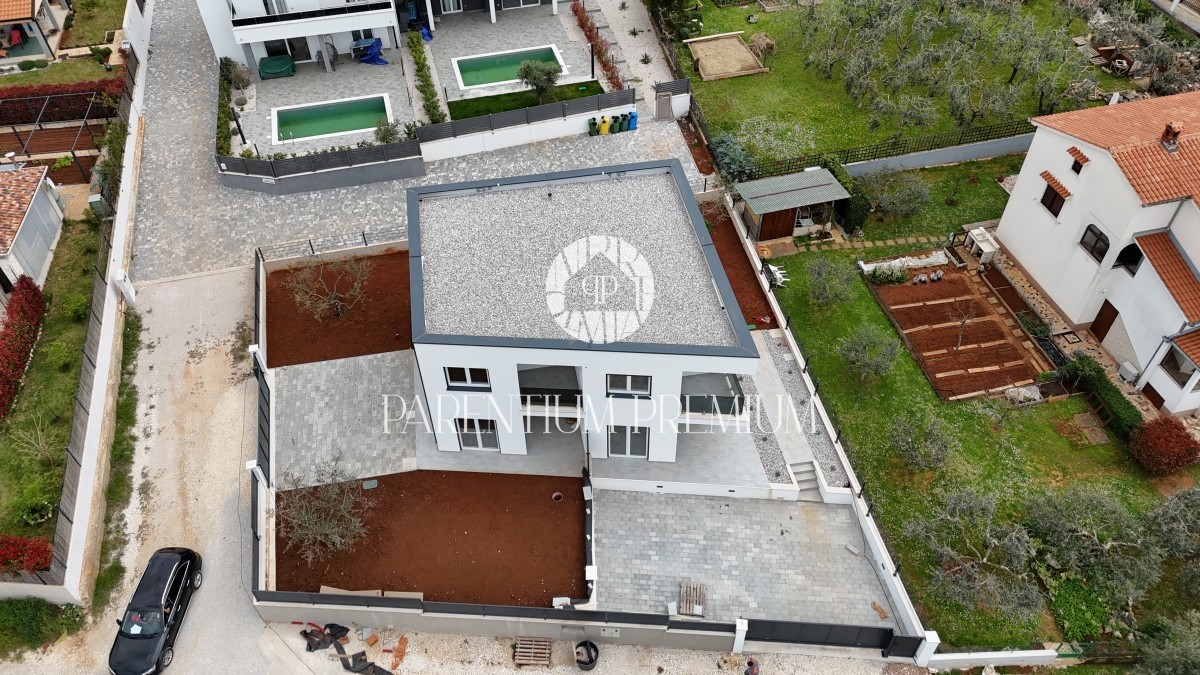 New Haus 3 km grom Poreč
