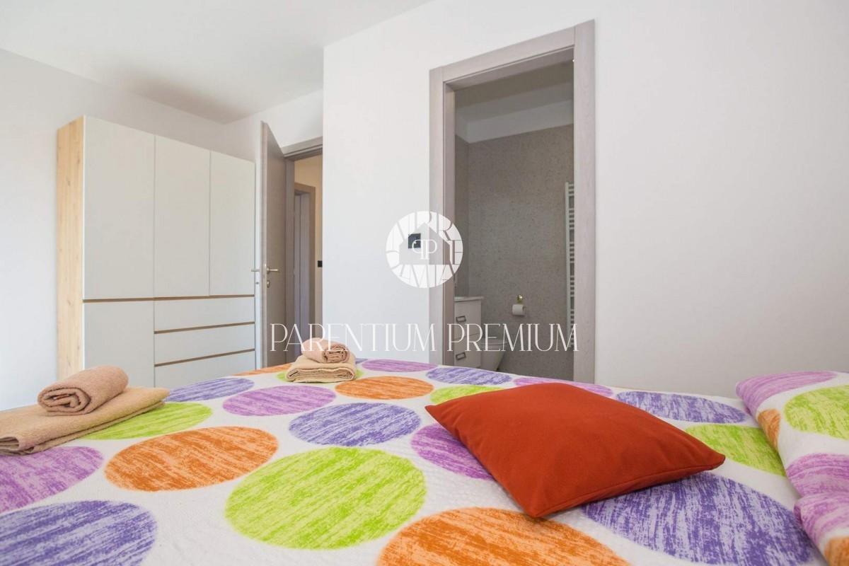 Una nuova villa moderna con piscina nelle vicinanze di Parenzo