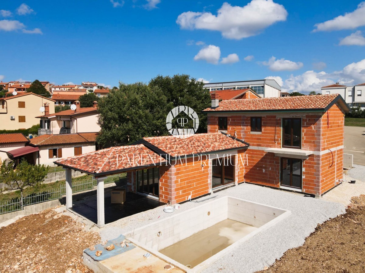 Villa in pietra d'Istria con vista sul mare