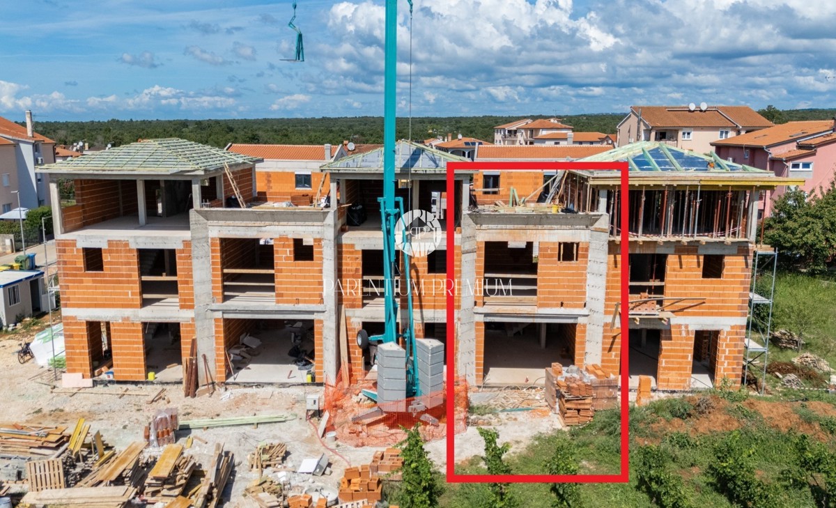 Opportunità - Casa a schiera a 2 km dal centro di Parenzo e dal mare