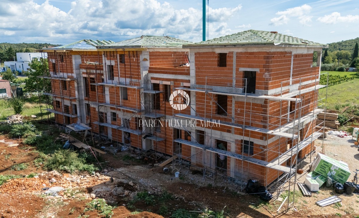 Opportunità - Casa a schiera a 2 km dal centro di Parenzo e dal mare