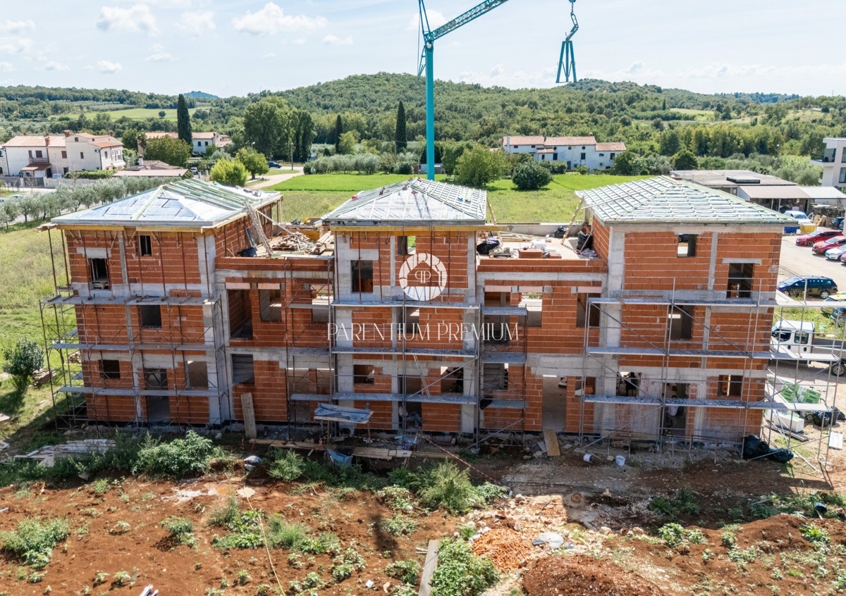 Opportunità - Casa a schiera a 2 km dal centro di Parenzo e dal mare