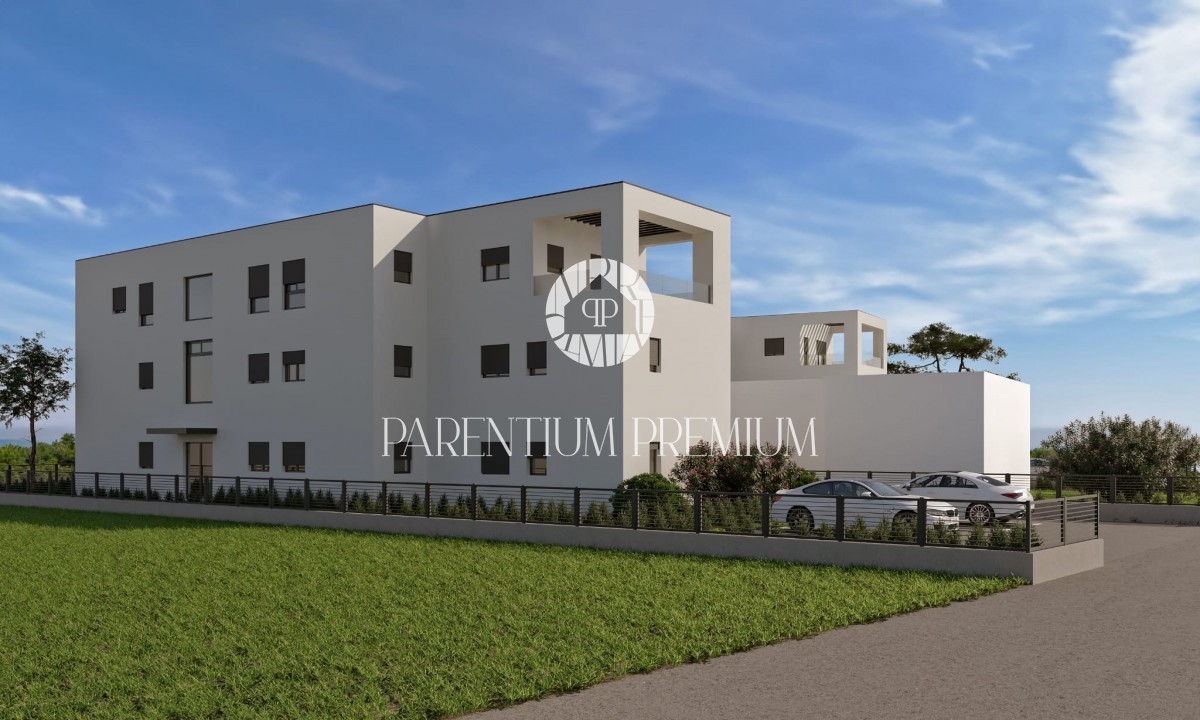 Fantastico appartamento con 3 camere da letto e giardino privato a 900 metri dal mare