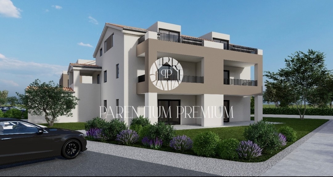 Nuovo appartamento con cortile di 360 m2