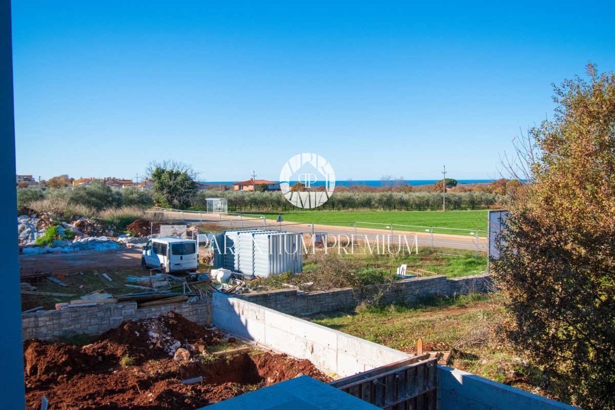 Appartamento su due piani con balcone e vista sul mare