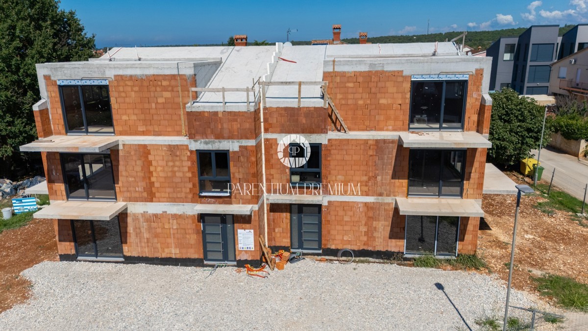 Ampio appartamento al 2° piano – a 500 m dal mare