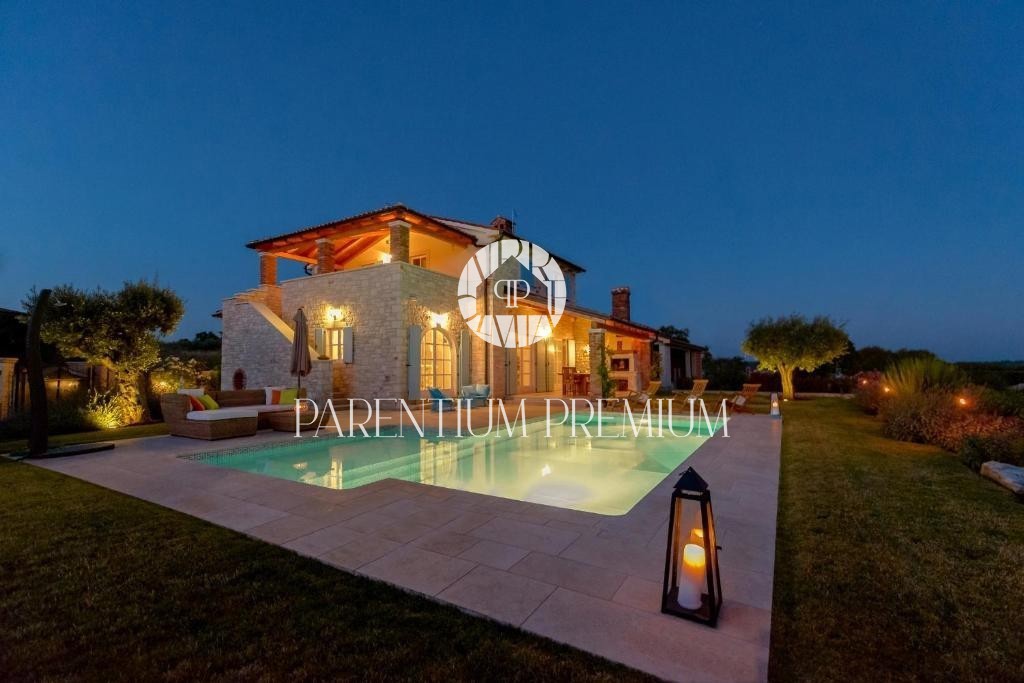 Autentica casa in stile mediterraneo con piscina